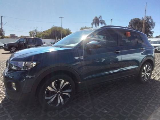 VOLKSWAGEN T-CROSS 1.0 200 TSI TOTAL FLEX COMFORTLINE AUTOMÁTICO VOLKSWAGEN T-CROSS 1.0 200 TSI TOTAL FLEX COMFORTLINE AUTOMÁTICO